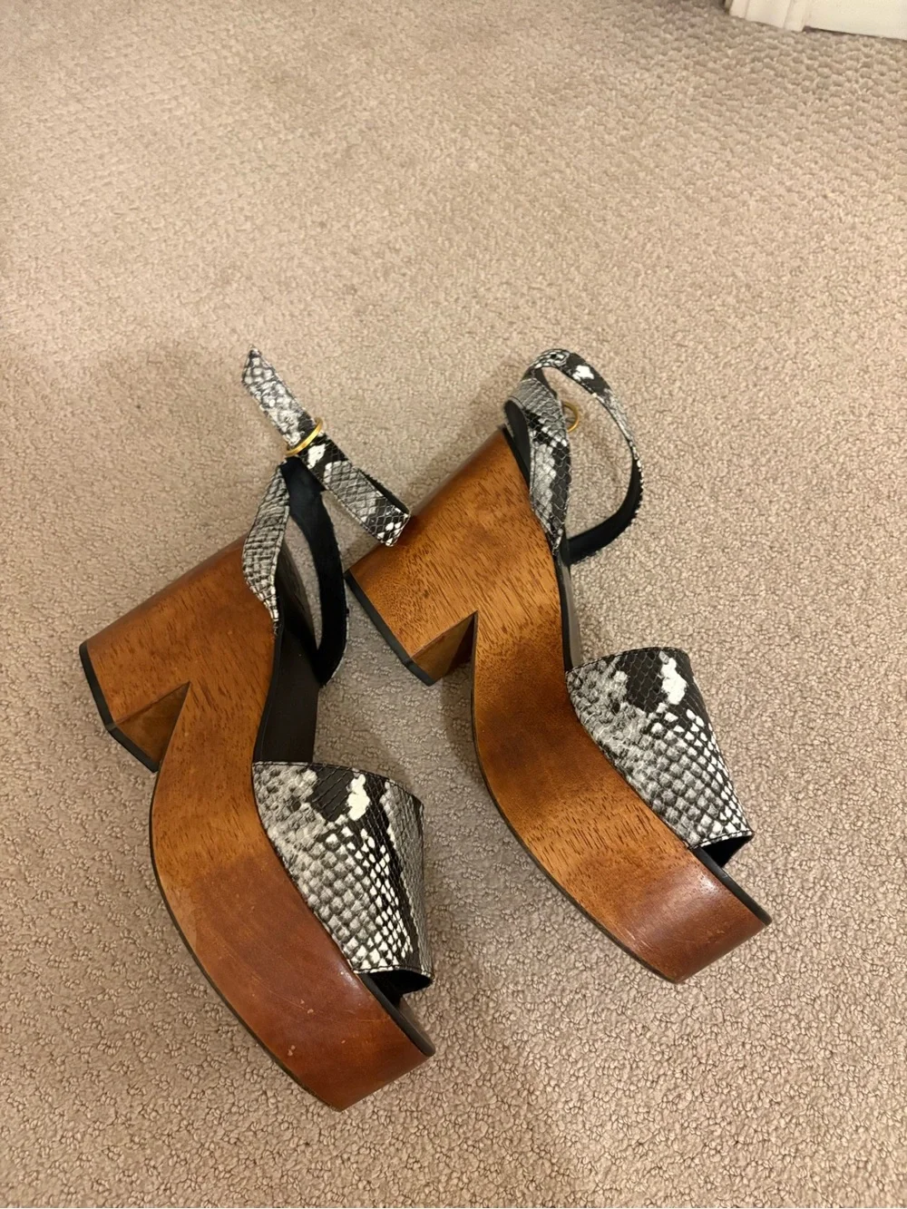 Tory Burch tory burch